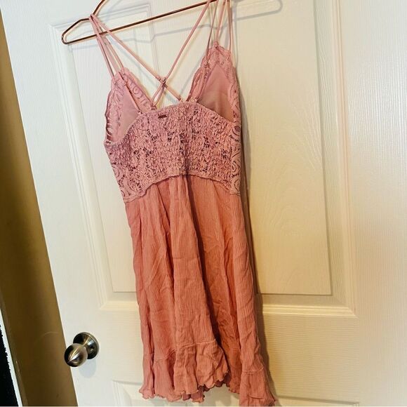 EUC Victoria's Secret PINK Pink Crochet Lace Mini Dress Small - Picture 7 of 7